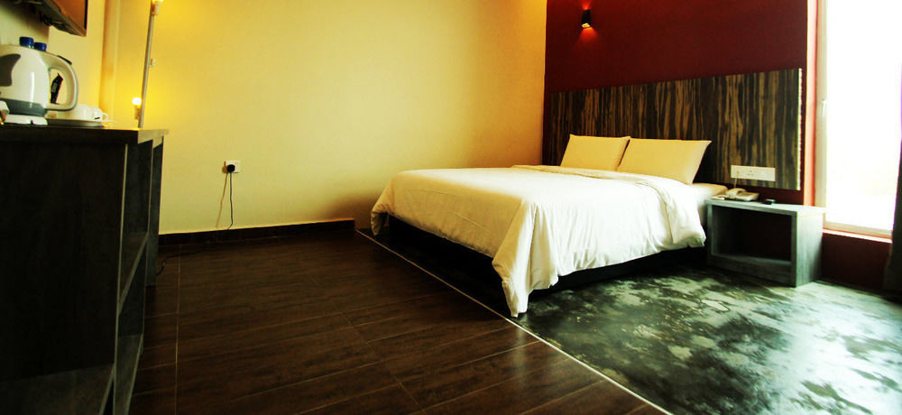 Eastville Residence Kuantan Ngoại thất bức ảnh